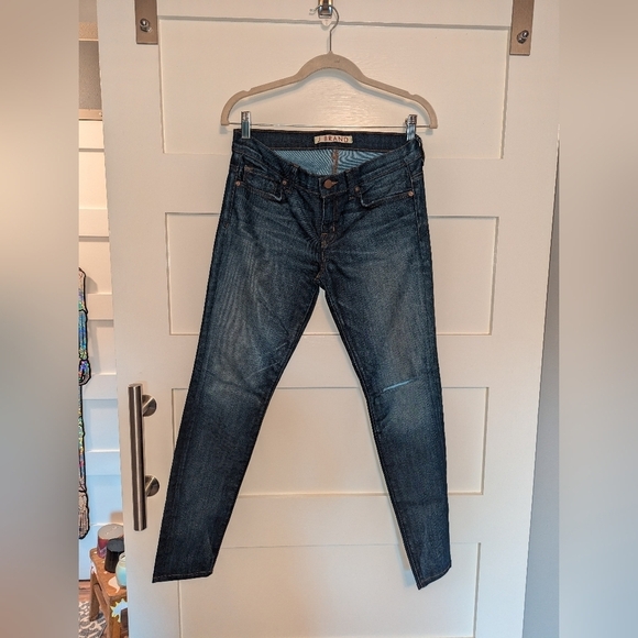 J Brand Skinny low rise jeans for women size 28. Dark wash denim. - Picture 1 of 4